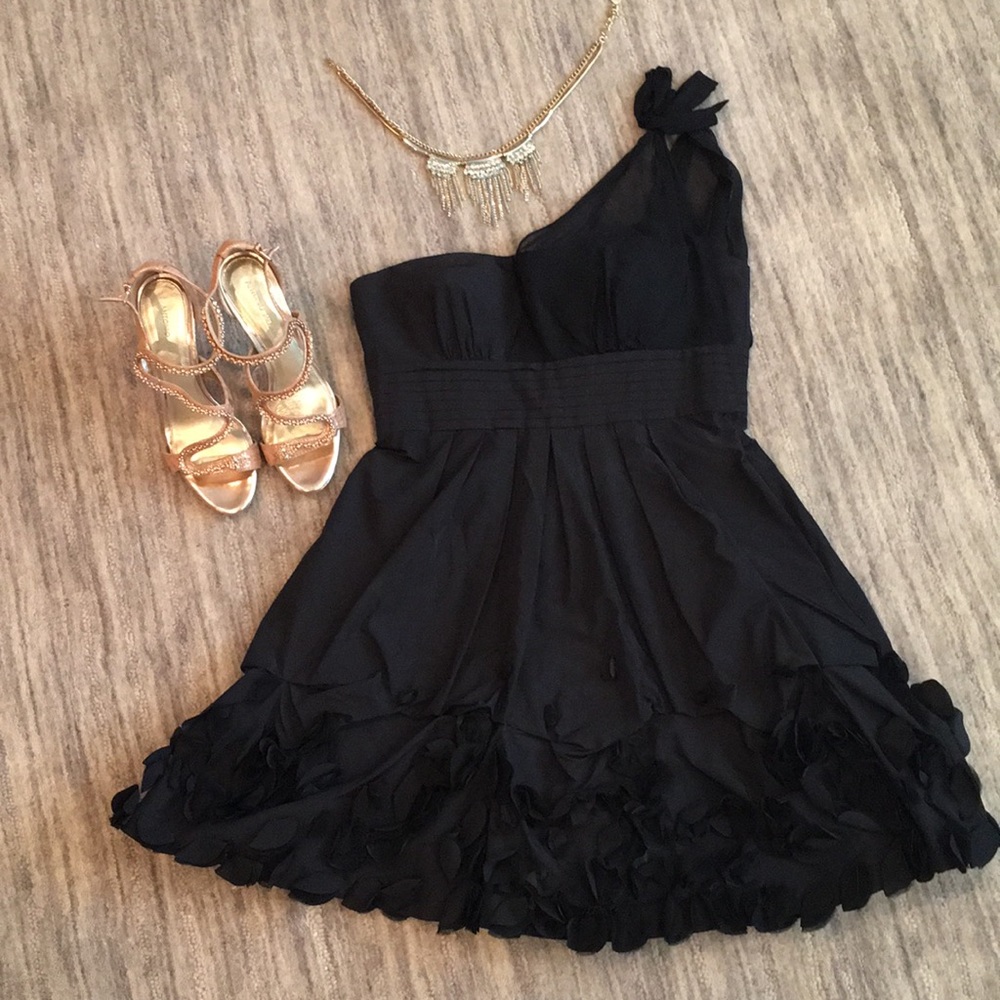 Beautiful black dress
